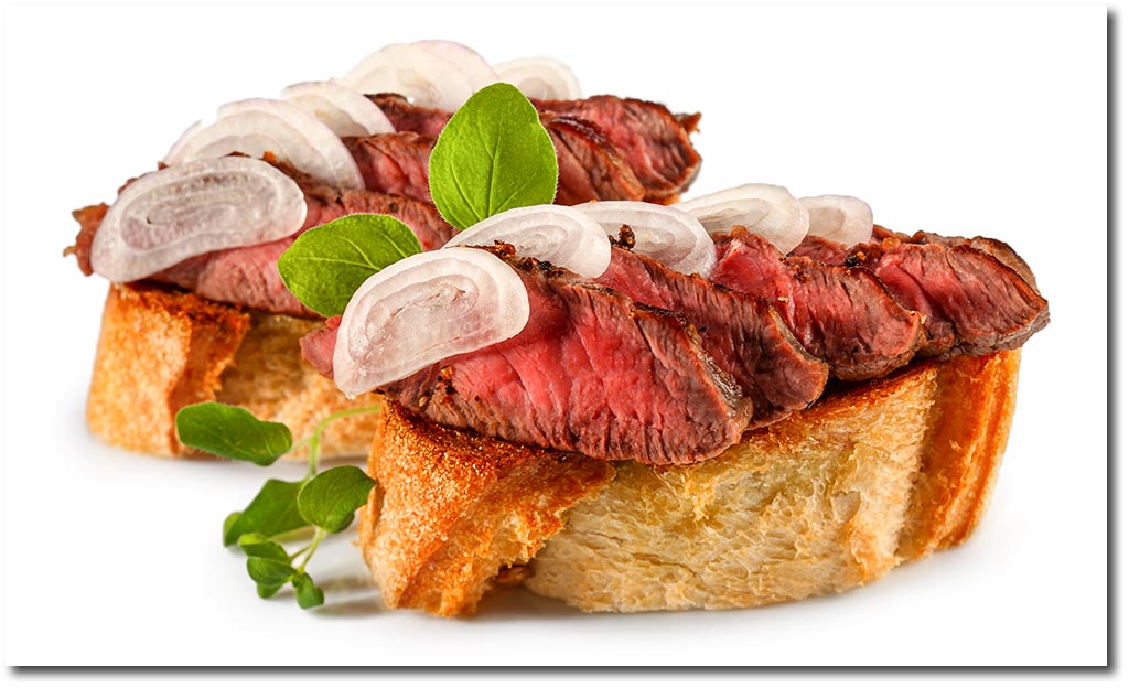 Bruschetta mit Steak und Schalotten