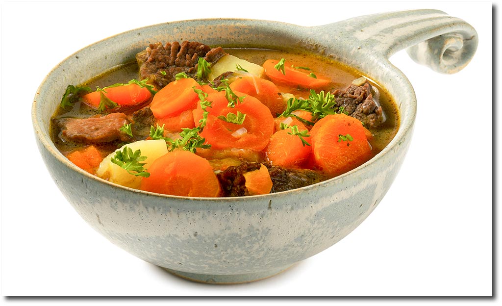 Mhren Eintopf mit Gulasch