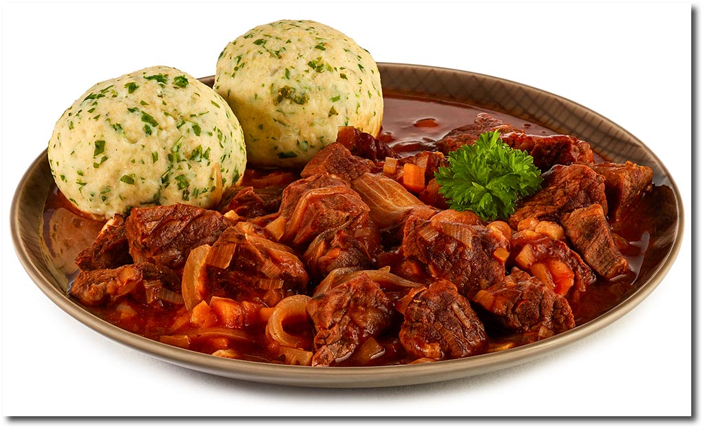Wiener Gulasch mit Kndel